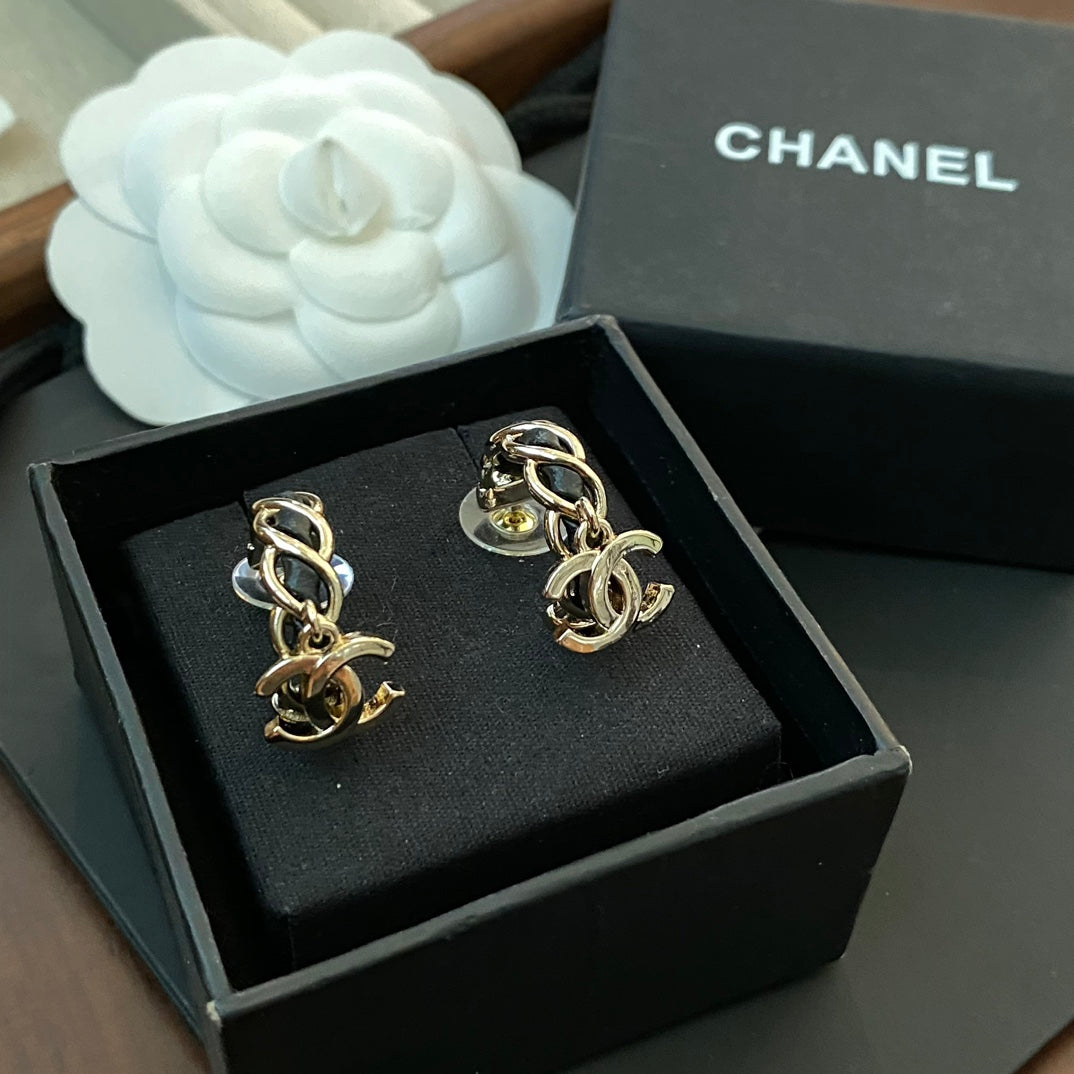 Fashion CD Pearl Earrings