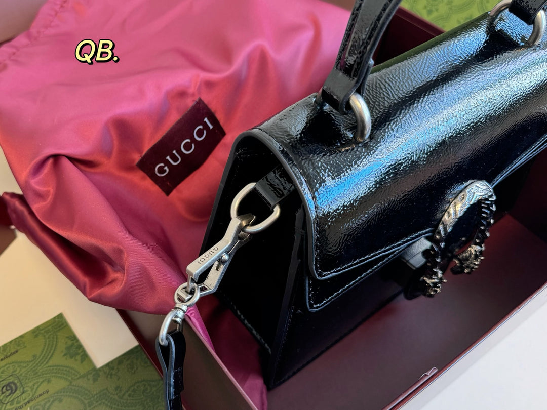 Deluxe Double Tiger Head Buckle Handbag