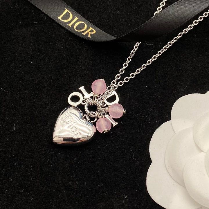 Heart Shape Flower Pendant Necklace