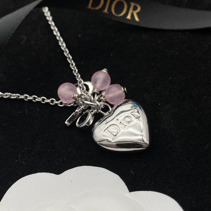 Heart Shape Flower Pendant Necklace