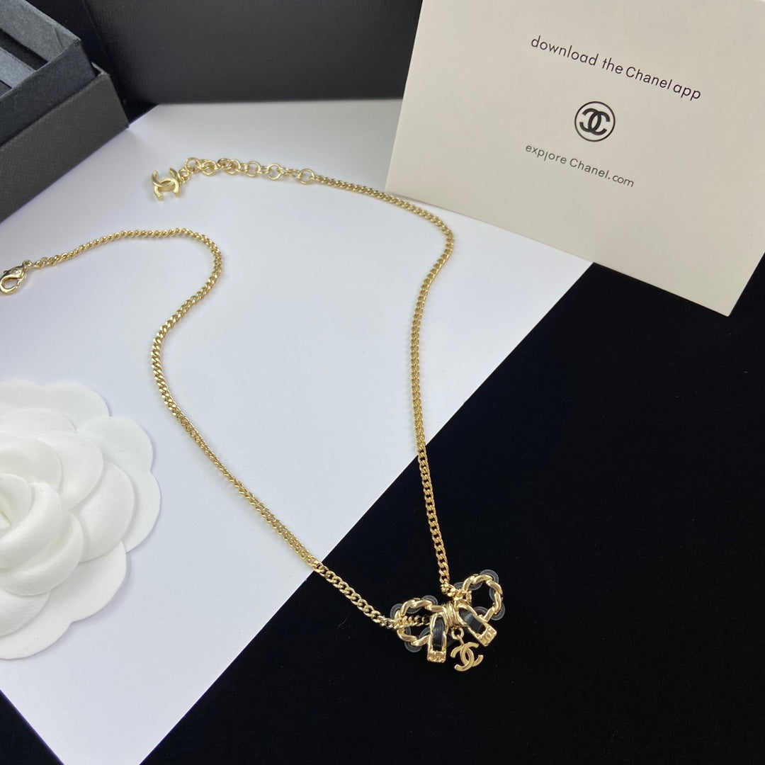 Elegant Bow-Charm Necklace