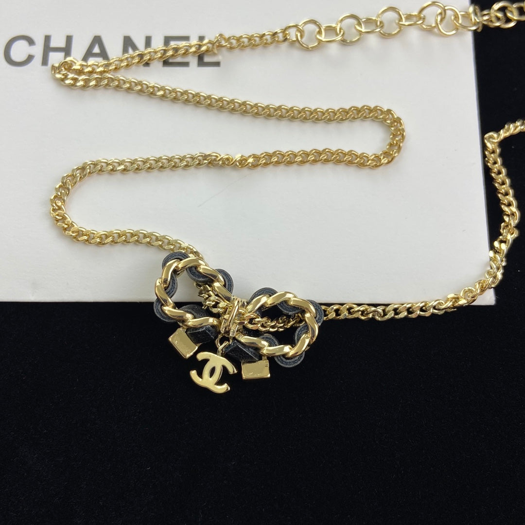 Elegant Bow-Charm Necklace
