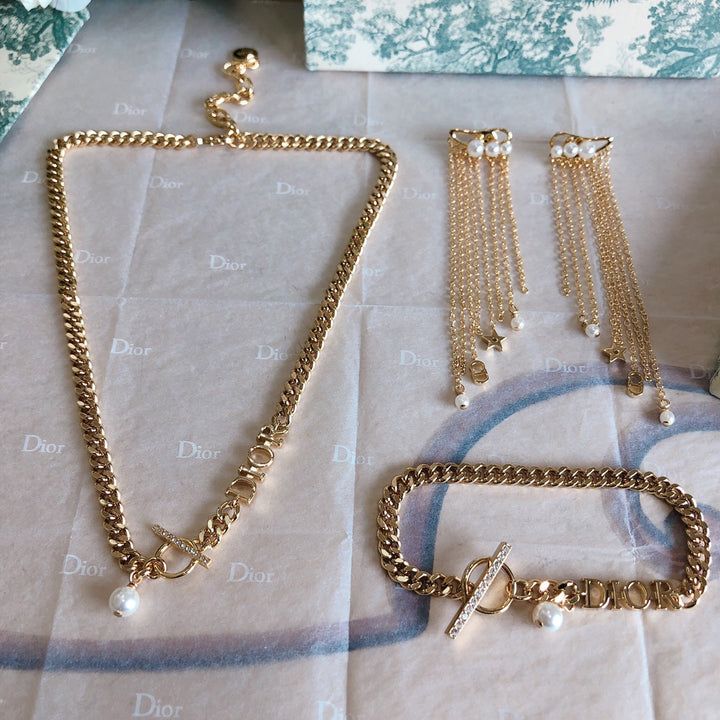 gold chain pearl jewelry necklace