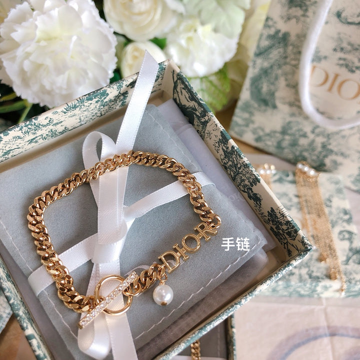 gold chain pearl jewelry necklace