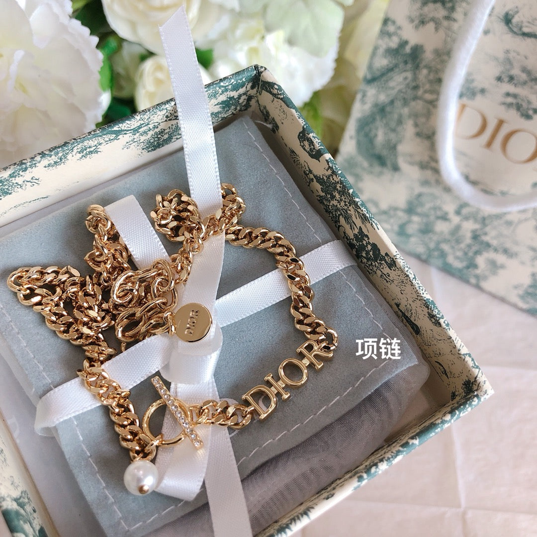 gold chain pearl jewelry necklace