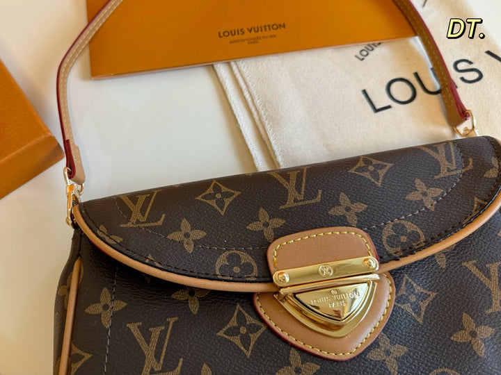 Classic Flap Crossbody Bag