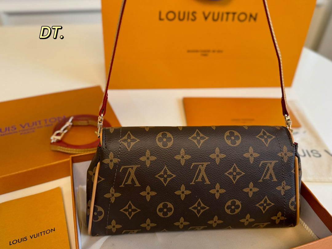 Classic Flap Crossbody Bag