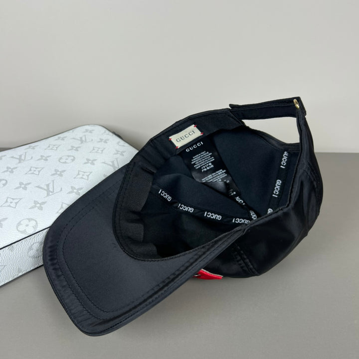 GG embroidered baseball cap