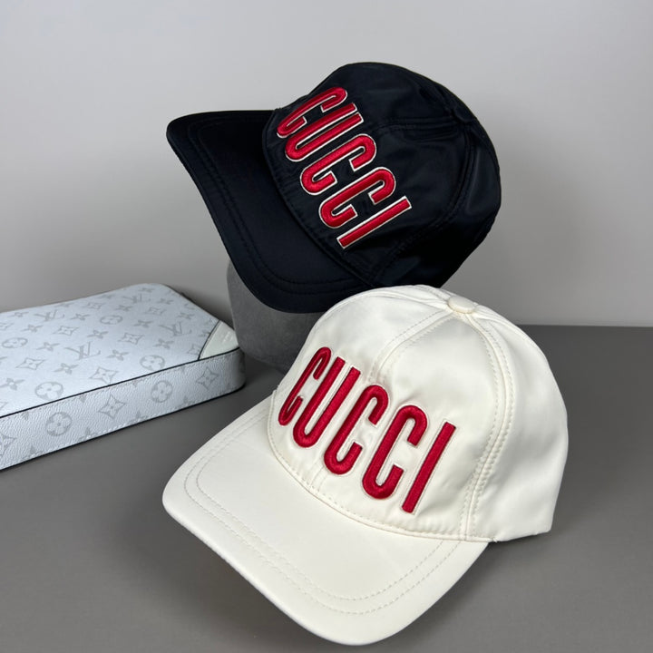 GG embroidered baseball cap