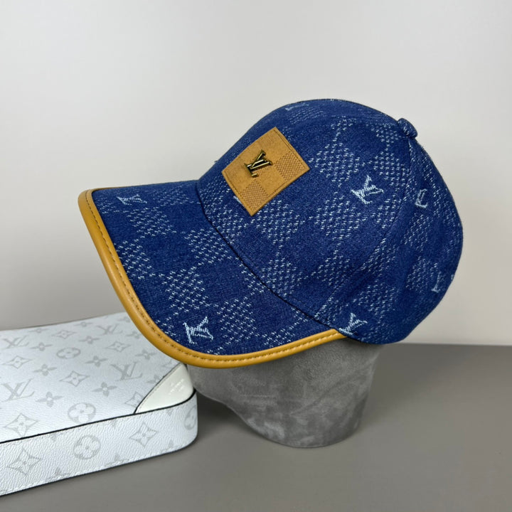 three-color old-fashioned plaid hat