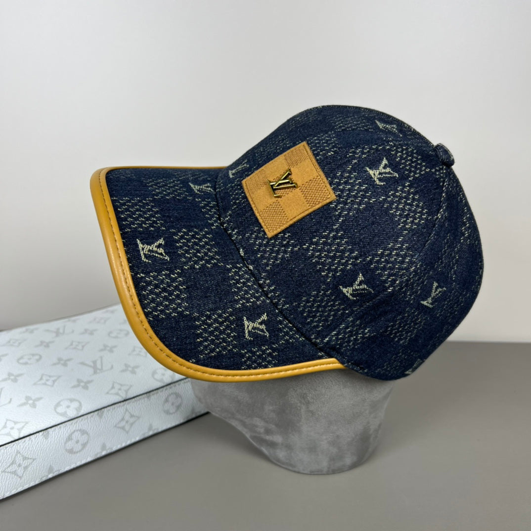 three-color old-fashioned plaid hat