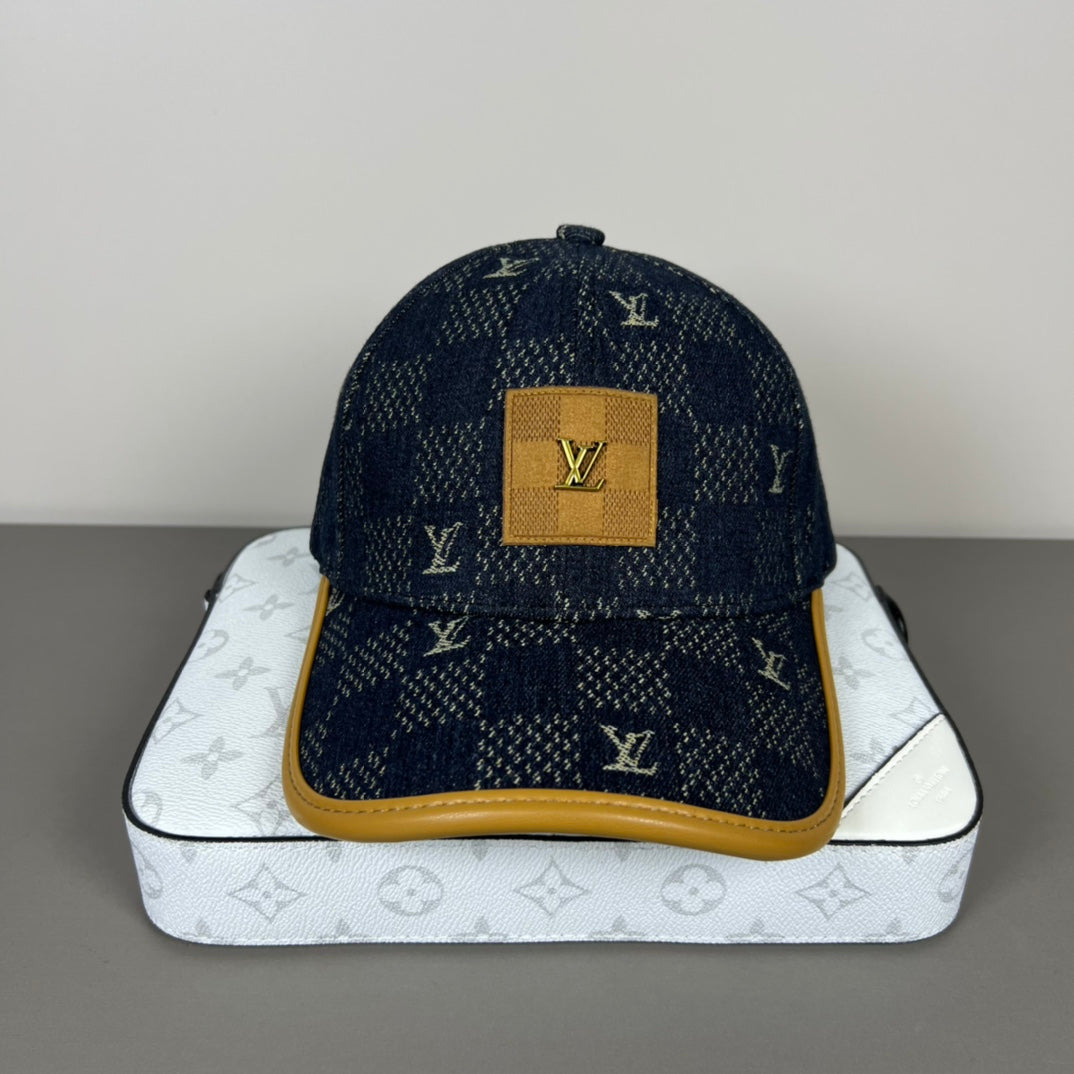 three-color old-fashioned plaid hat