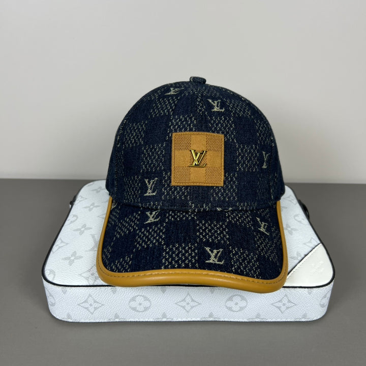 three-color old-fashioned plaid hat