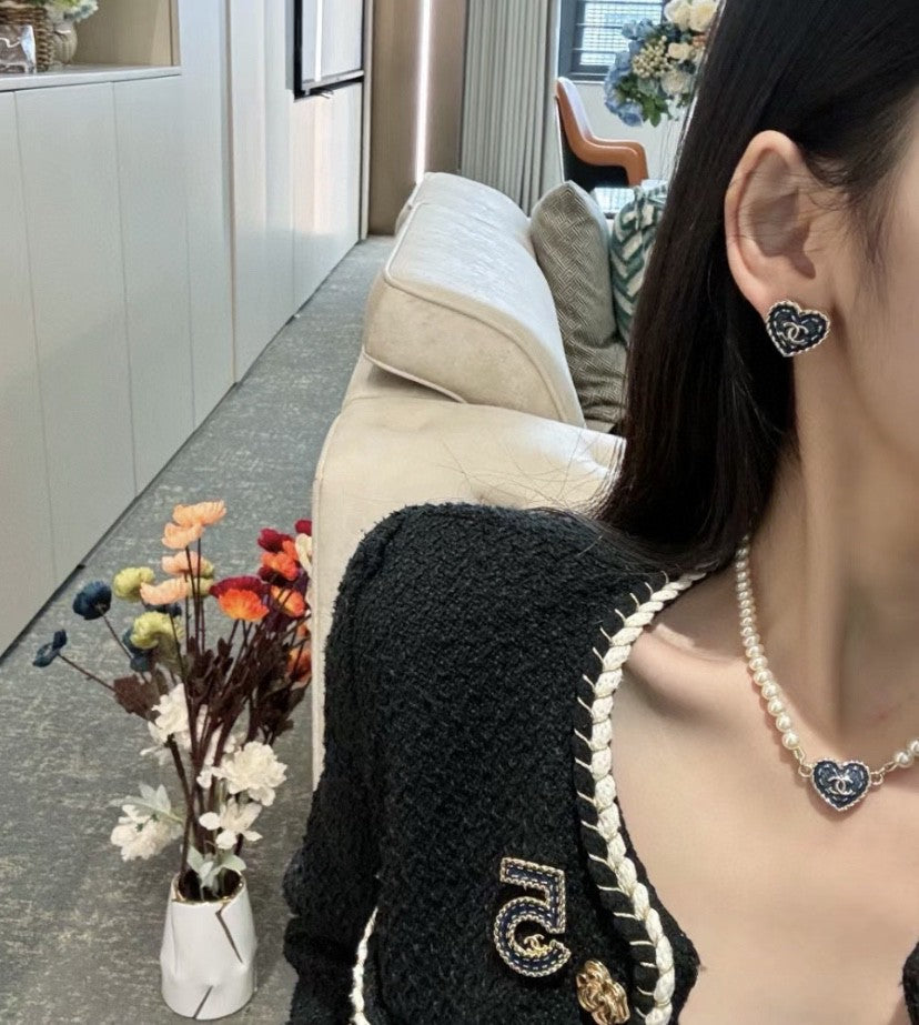 Sparkling Pearl Heart Chain