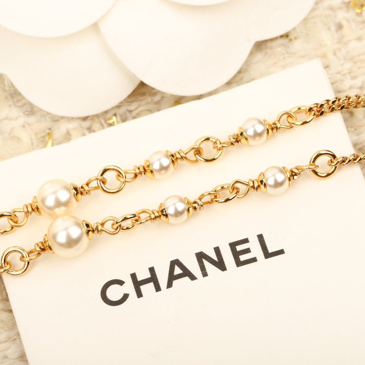 Elegant Pearl Love Chain
