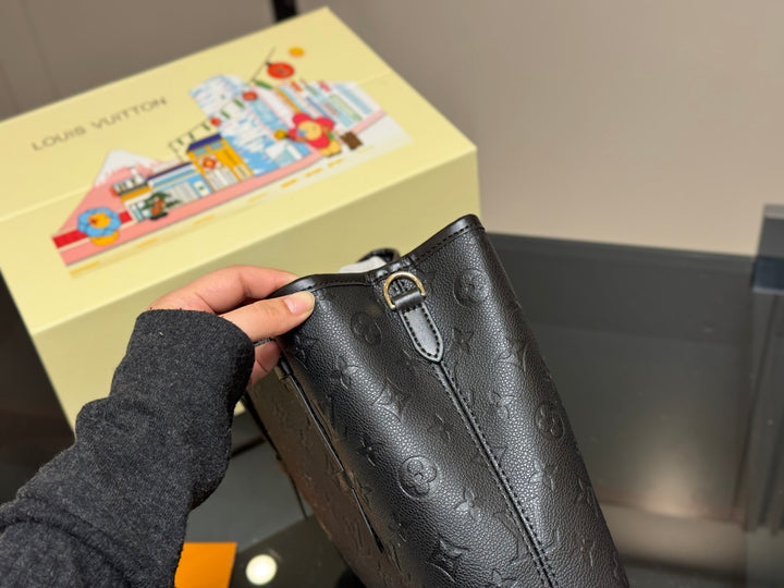 Elegant Printed Tote Bag