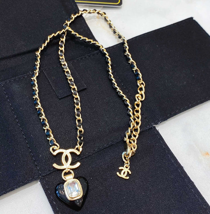 Black Heart Pendant Necklace