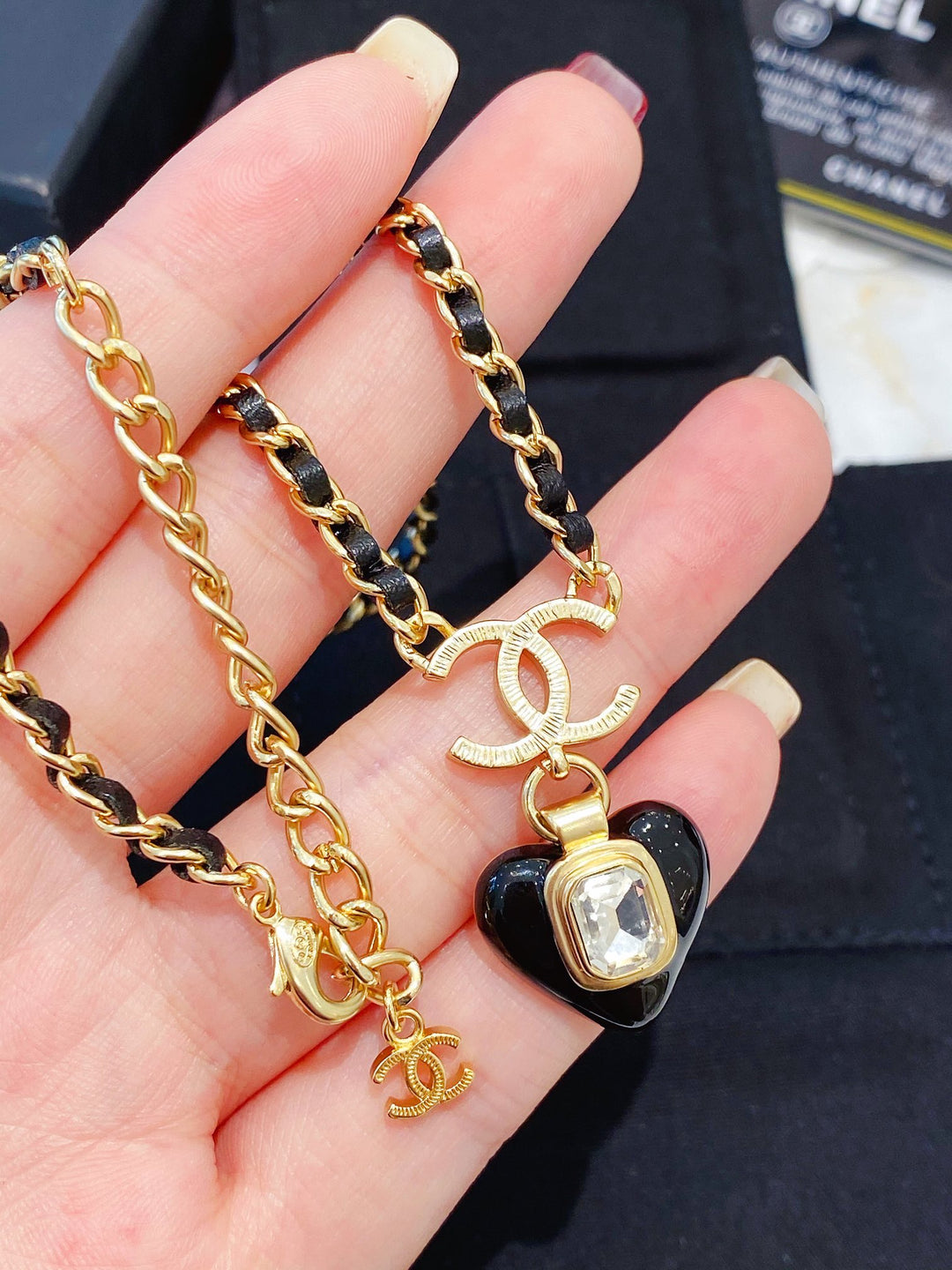 Black Heart Pendant Necklace