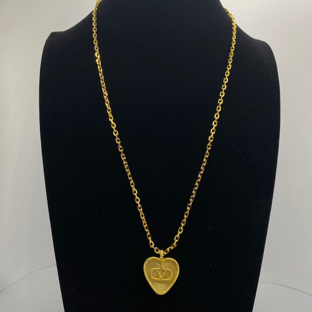Shiny Heart Chain