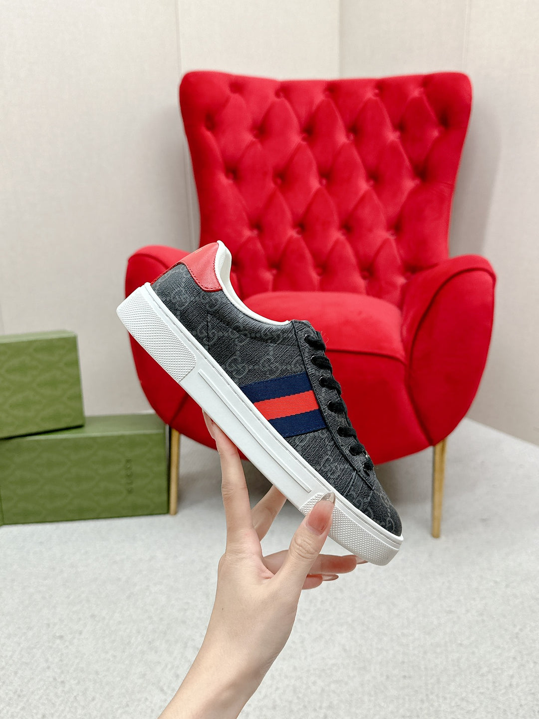 Classic Fit Floral Sneakers