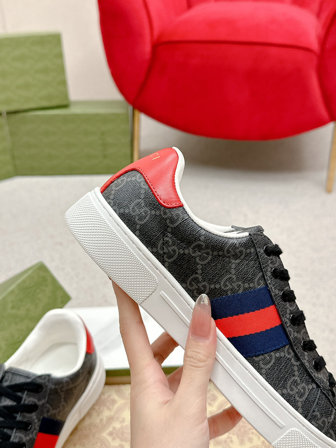 Classic Fit Floral Sneakers