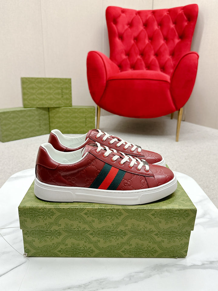 Classic Fit Floral Sneakers