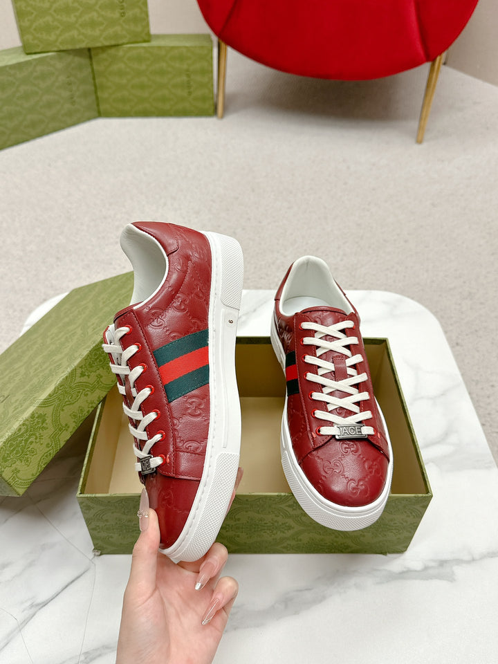 Classic Fit Floral Sneakers