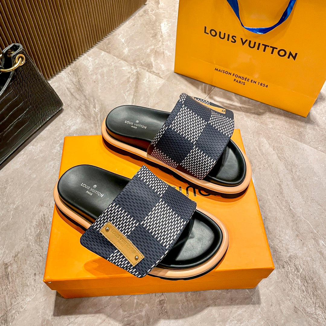 2025 Velcro Flats