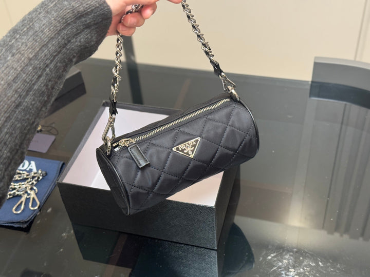 New Triangle Badge Bucket Bag