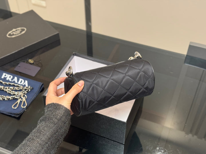 New Triangle Badge Bucket Bag