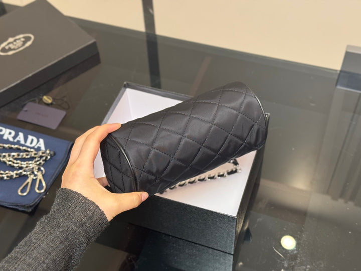 New Triangle Badge Bucket Bag