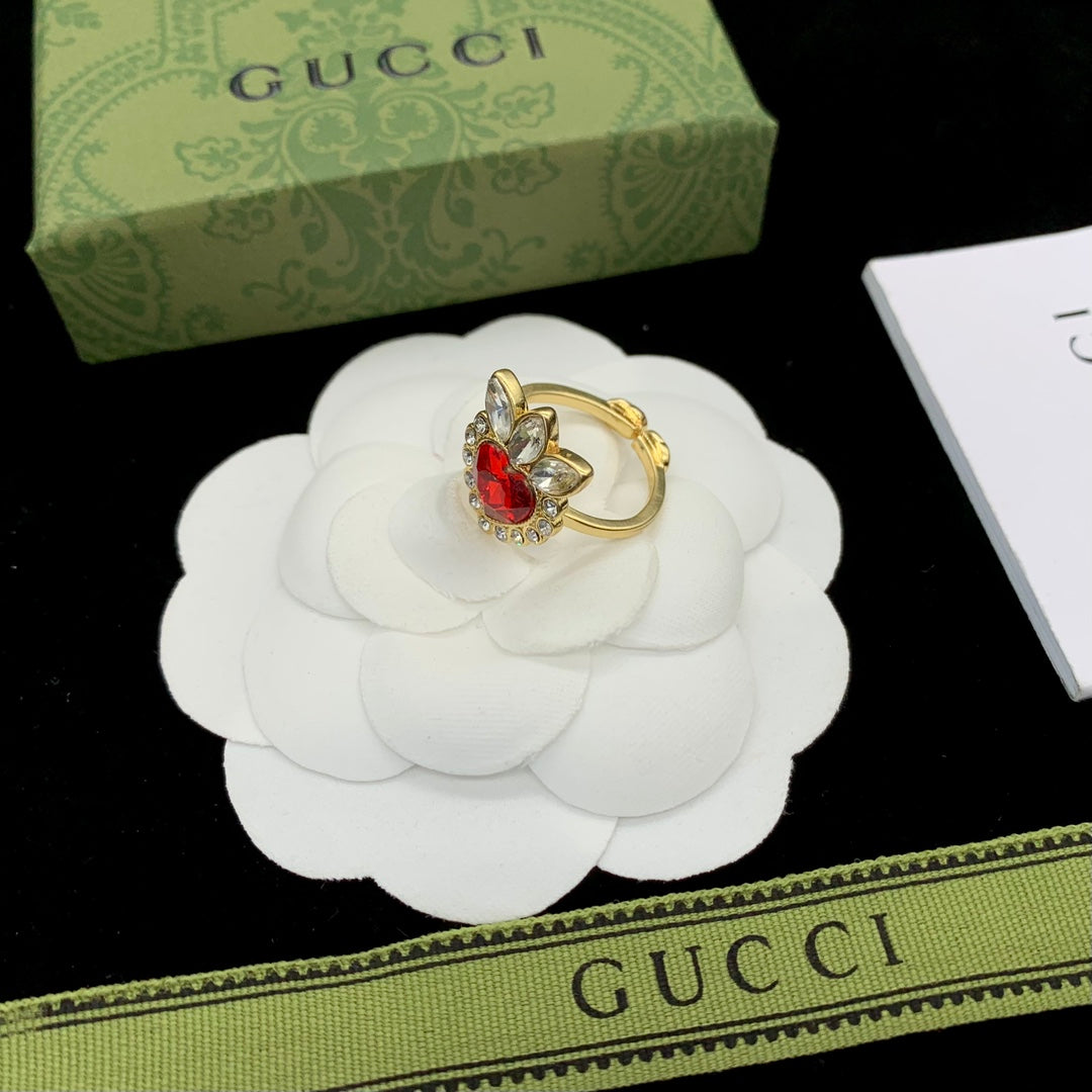 Crown Pendant Necklace