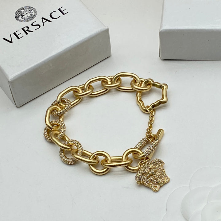 Cow head pendant full diamond necklace