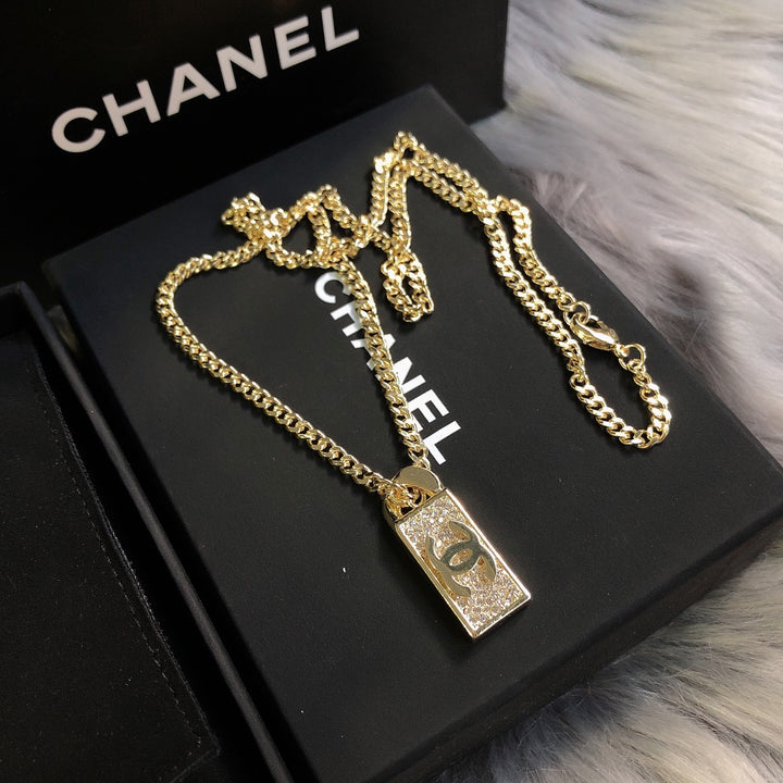 Charming Square Pendant Necklace