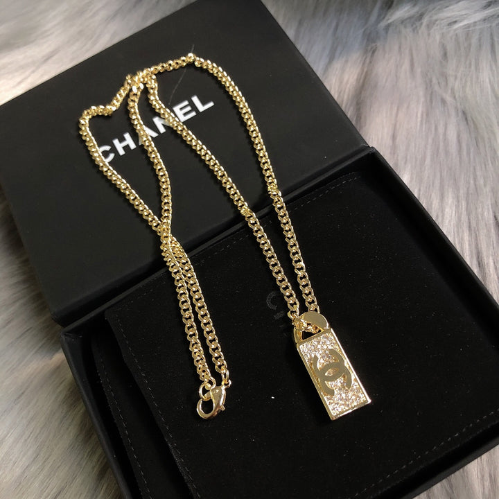 Charming Square Pendant Necklace
