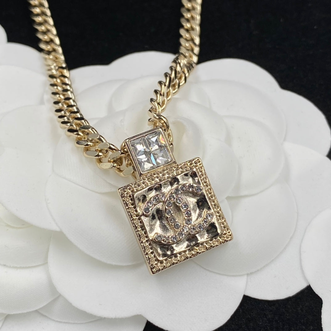 Brilliant Square Gold Jewelry