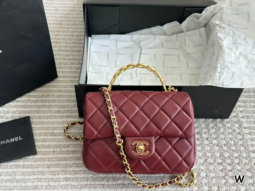 4 Colors Black Chain Universal Bag