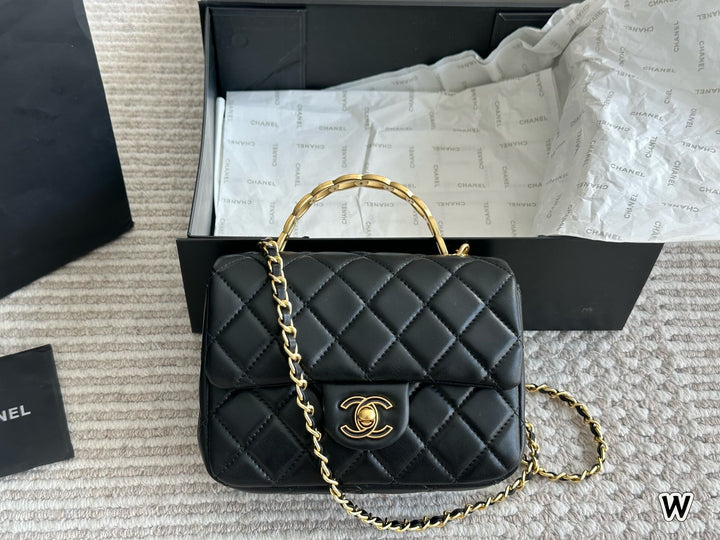 4 Colors Black Chain Universal Bag