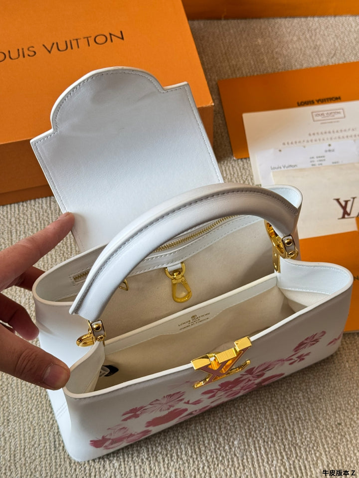 Charming White Floral Handbag