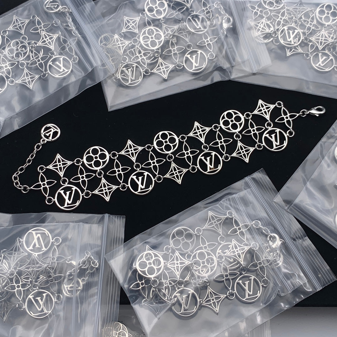 Delicate Gold Silk Openwork Bracelet