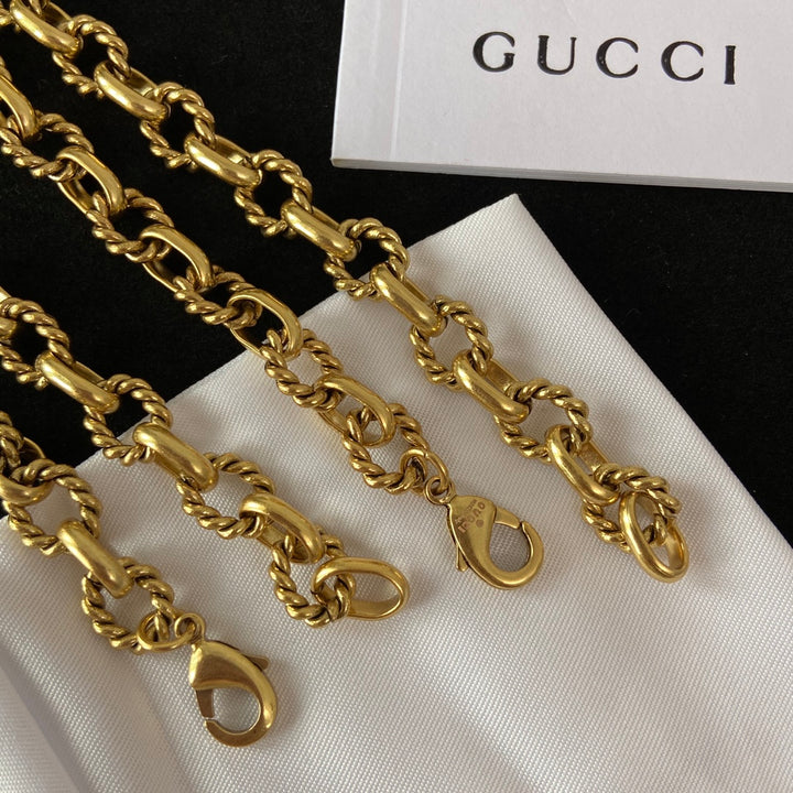 Elegant Wrap Gold Necklace