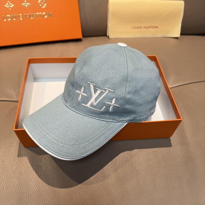 Tri-color embroidered baseball cap