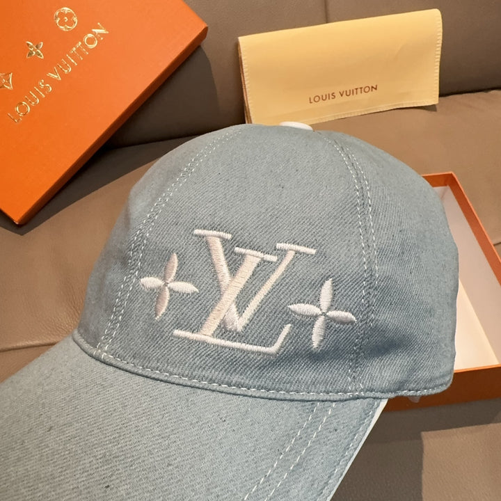 Tri-color embroidered baseball cap
