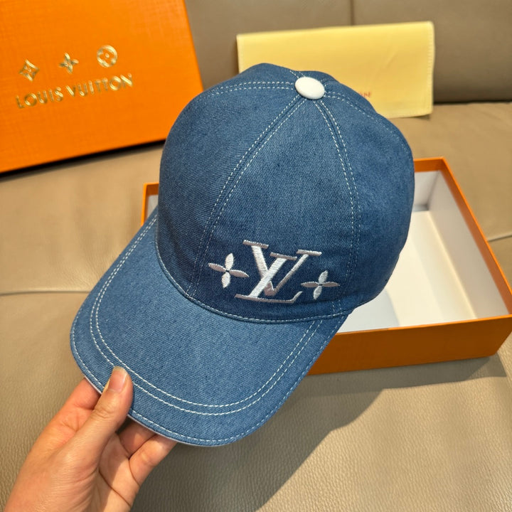 Tri-color embroidered baseball cap
