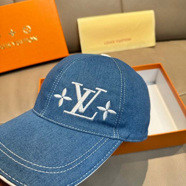 Tri-color embroidered baseball cap