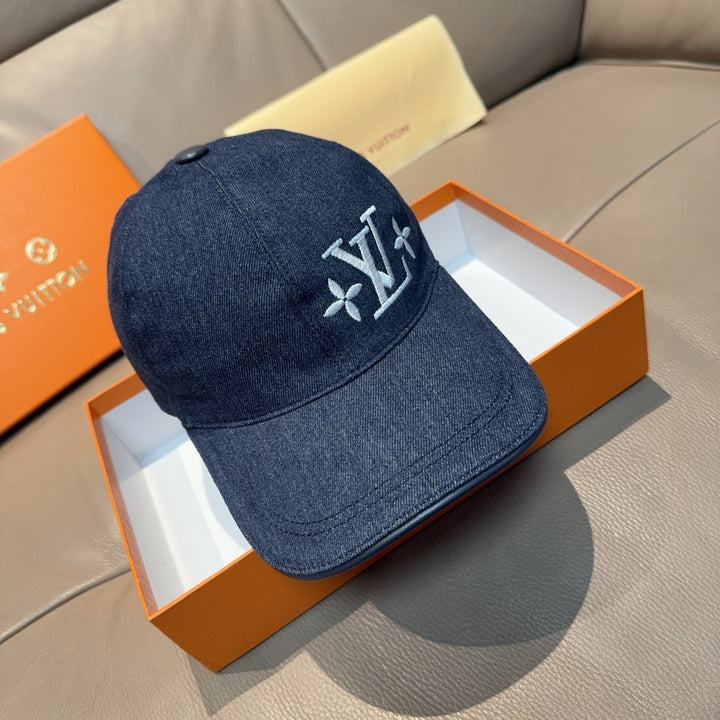 Tri-color embroidered baseball cap