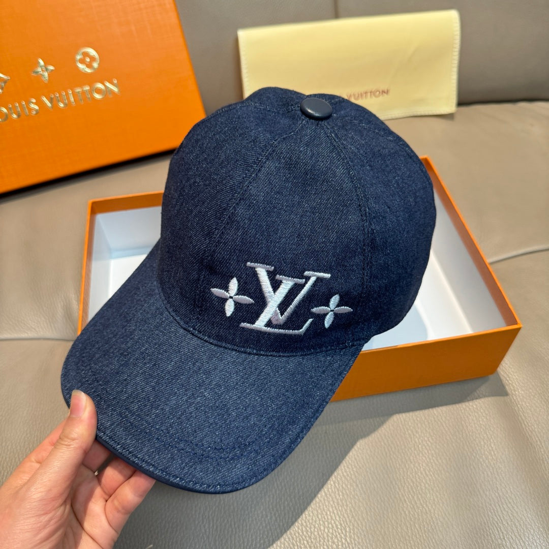Tri-color embroidered baseball cap