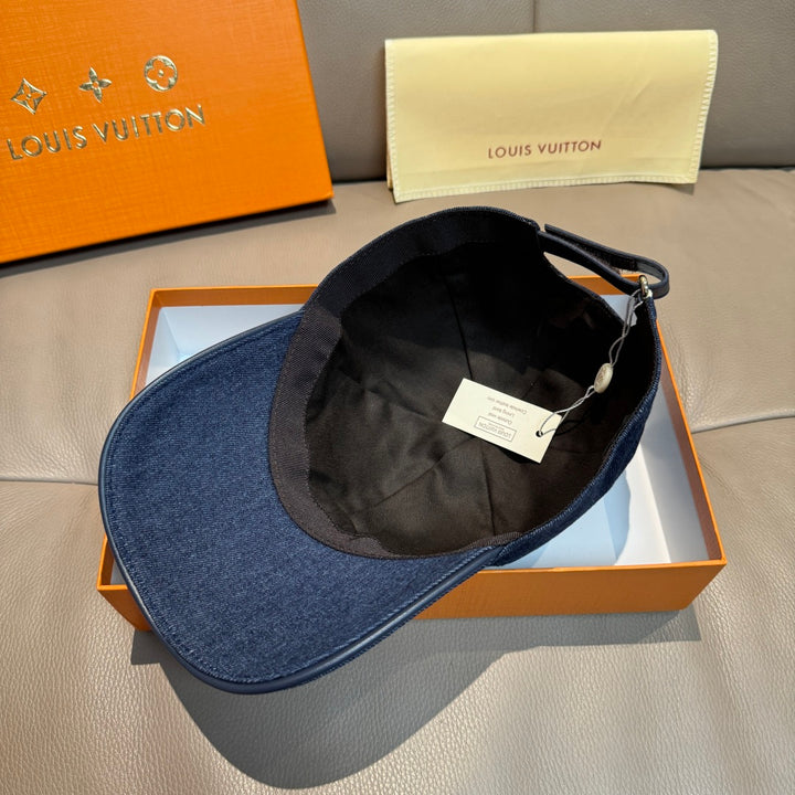 Tri-color embroidered baseball cap