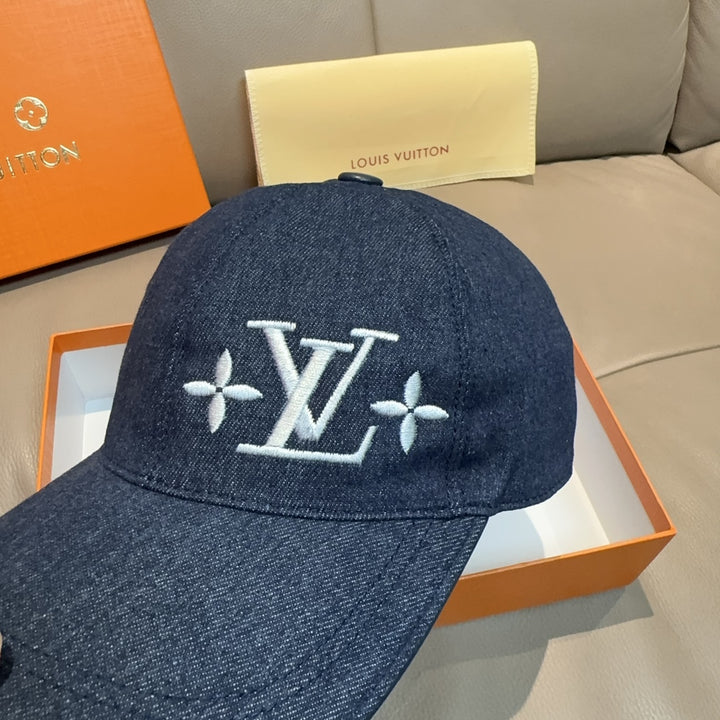 Tri-color embroidered baseball cap