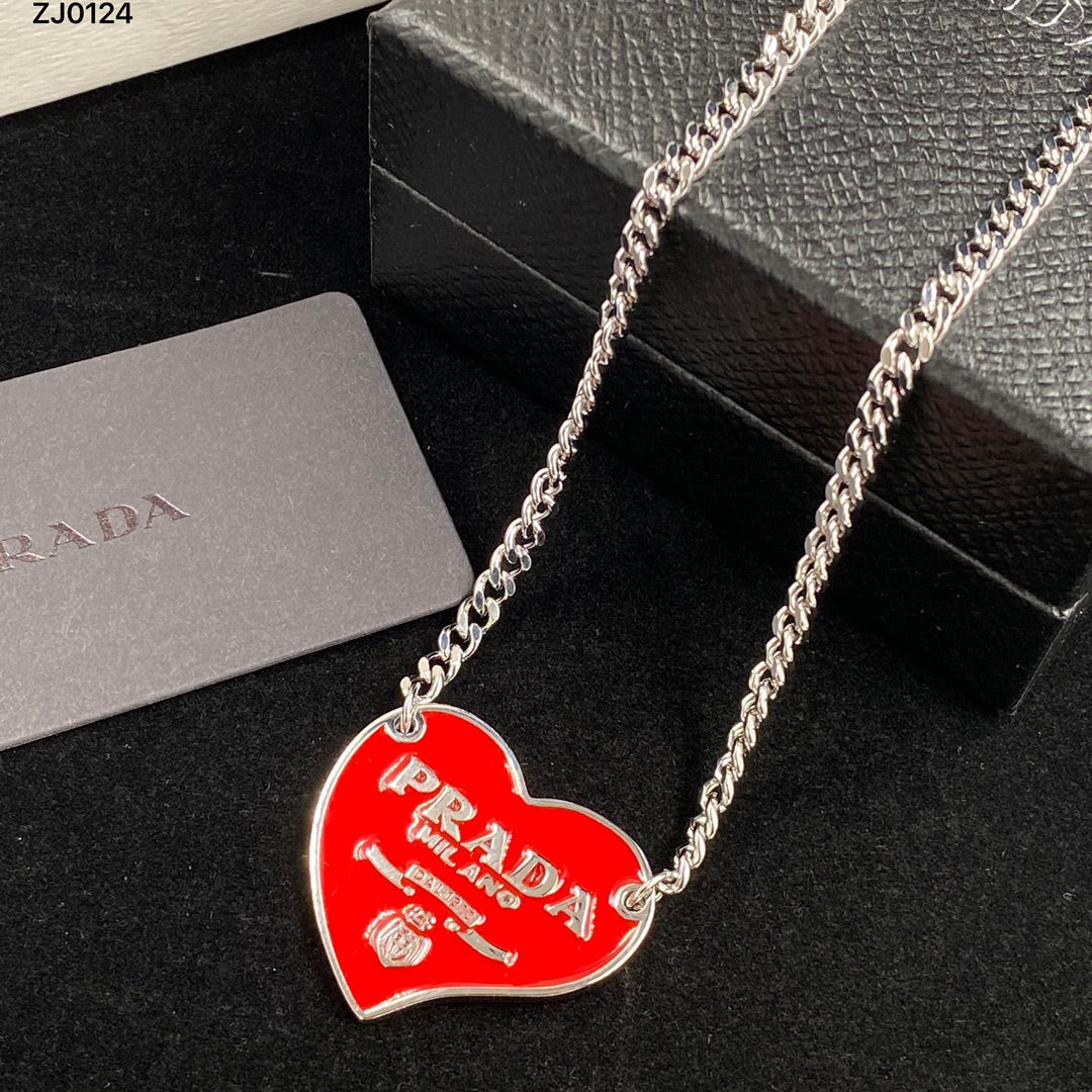 trendy heart chain style